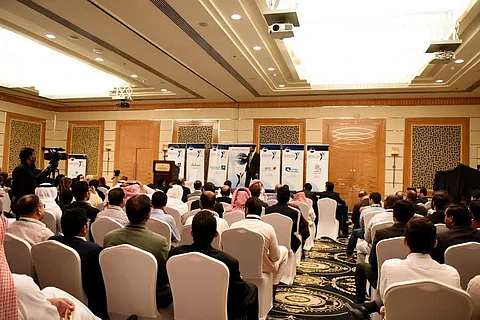 6 سعوديين يتنافسون على "العالمية" في الخطابة بأمريكا