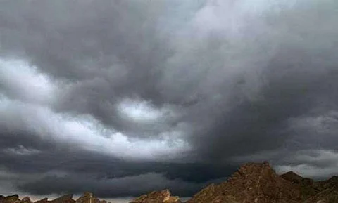 "الأرصاد": سماءٌ غائمة وأمطارٌ رعديّة على جازان ونجران وعسير والباحة