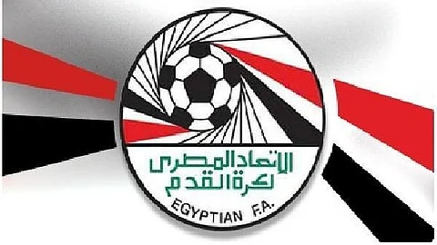 "فيفا" يُهدد بتجميد "الاتحاد المصري" لكرة القدم