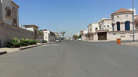 المدينة.. مفحط يستعرض أمام مدرسته السابقة فيصيب طالباً ويدخله في غيبوبة