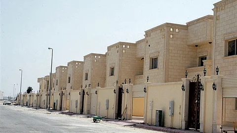 تصريحات "السكن ليس من الحقوق الدستورية" تثير استياء 64 ألف سعودي