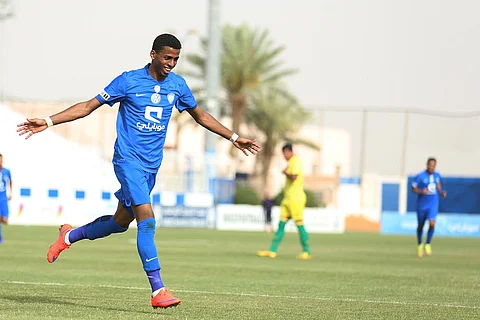 بثلاثية في مرمى العروبة.. الهلال يواصل صدارته لدوري فيصل