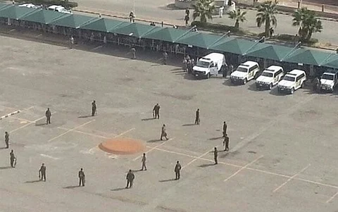 السياف البيشي: الجناة يحضرون بحالة شبه غيبوبة.. وأحدهم طلب سيجارة قبل تنفيذ القصاص
