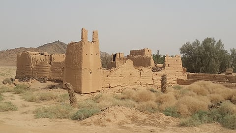 "تراث القويعية".. مبانٍ مهمَلة وتاريخ يُمحى بآلات الهدم.. ومَطالب بالإنقاذ