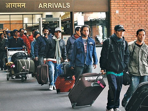 بعد الحظر الماليزي.. السعودية وجهة أولى للعمالة النيبالية بـ 102 ألف تصريح