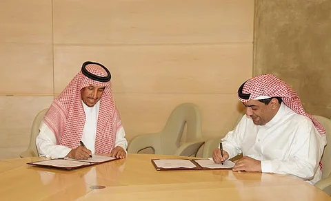 "الملكية" بالجبيل وينبع توقع ثلاثة عقود لعدة مشاريع بـ 101.1 مليون ريال