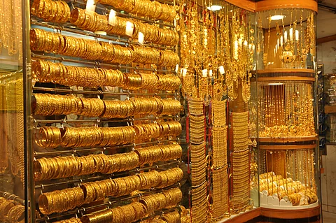 "تحريات مكة" تنجح في إعادة ذهب ومصوغات قتيلة قريبها