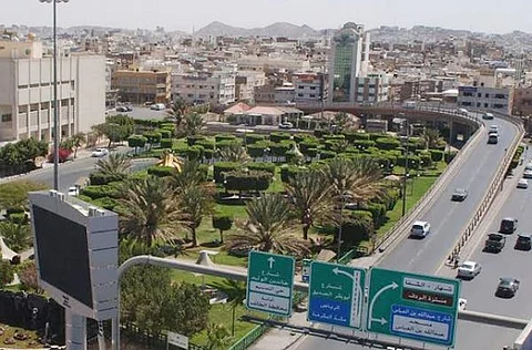 المباحث الإدارية تستدعي 4 موظفين بـ"تخصصي" الطائف للتحقيق