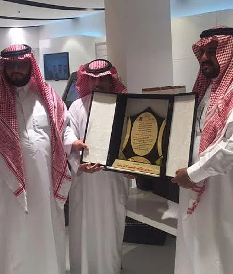 "اتصالات رنية" تكرم"أبو رأس"