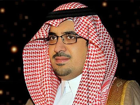 نواف بن فيصل عن واقعة اسم والده بحفل التتويج: اجتهاد شخصي وقبلت الاعتذار