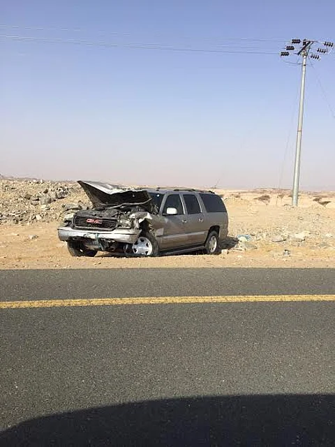 الليث .. وقف المارة لإنقاذ طالب أُصيب في حادث فوقع آخر بجوارهم لـ 7 معلمات