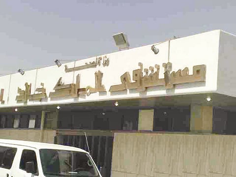 في حادثة جديدة.. تهديد بالسلاح في مستشفى الملك خالد بحائل.. والشرطة تباشر التحقيق