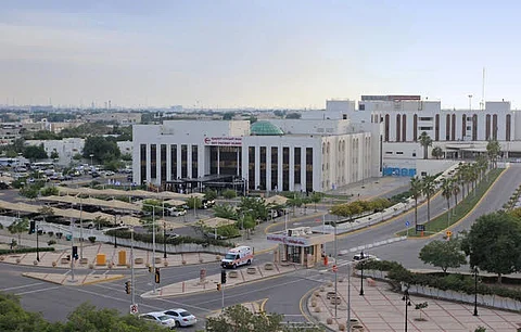 زوار الجبيل الصناعية يشكون حرمانهم من تلقي العلاج بمستشفى الهيئة الملكية