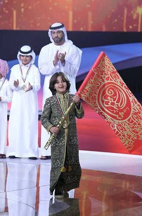 قصيدة "الملك" تمنح نايف بن زياد شاعر المليون للأطفال
