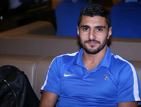 الهلال يجدد لمحترفه البرازيلي ألميدا ورئيس النادي مستمر في حال إنهاء قضية الديون