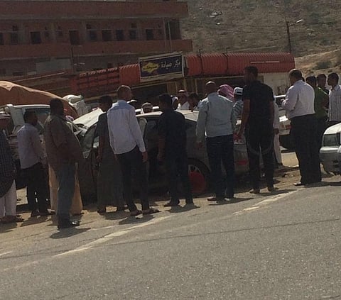 إصابة ثلاثة أشخاص في حادث مروري بالطائف