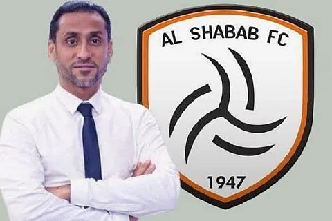 "الجابر" يدافع عن نفسه بشأن "إلغاء متابعة الهلال" في "تويتر"