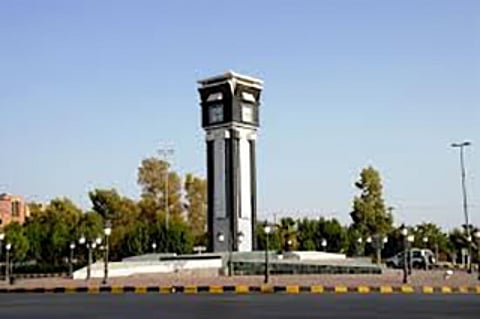 وسط ظروف غامضة.. عاملة تضع حدًّا لحياتها بـ"علاق ملابس" في عرعر