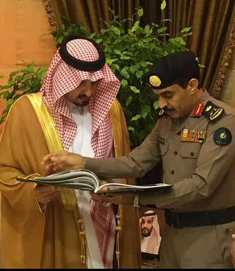 أمير عسير يطلع على جهود الدفاع المدني في مواجهة مخاطر الأمطار والسيول