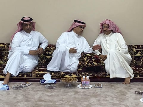 الدمام.. وفاة معلمة في حفل تقاعدها إثر أزمة قلبية