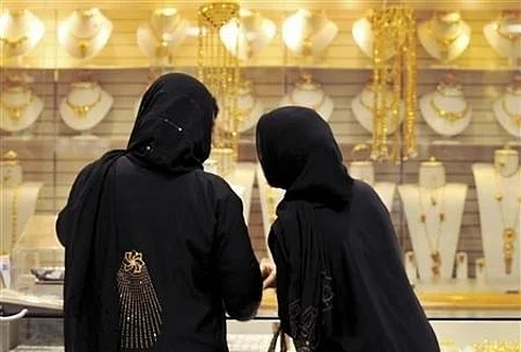 بعد شهرين.. إلزام محلات المجوهرات بنموذج موحد للفواتير