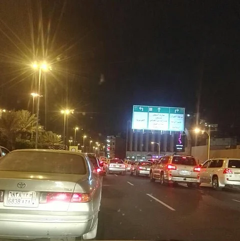 مدخل الطائف من الهدا .. ازدحام شديد وتوقف حركة السير
