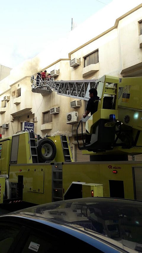 قبل الإفطار .."المدني" ينقذ عائلة من حريق في "الخبر الشمالية"