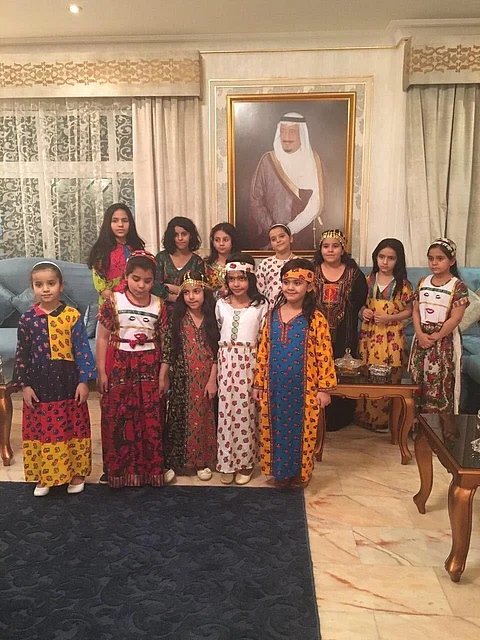 "نوف بنت عبدالله" تستقبل فتيات جمعية "إنسان" بمجلس "أم الجود"