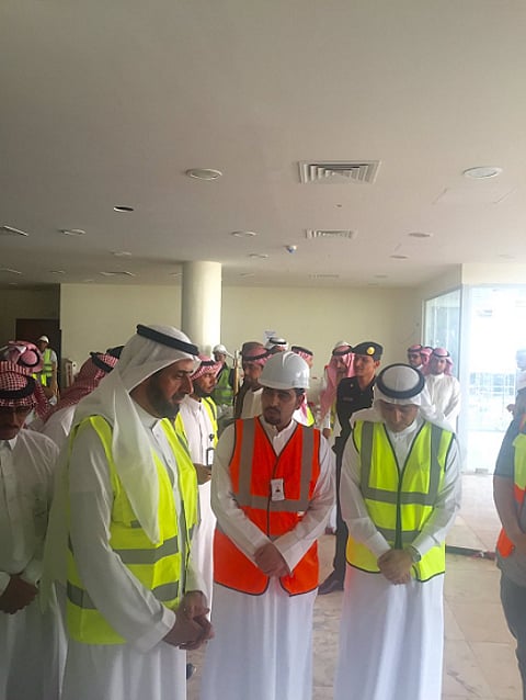 "الربيعة" يوجه بسرعة إنجاز برج عرعر الطبي ويستمع لشكاوى الأهالي