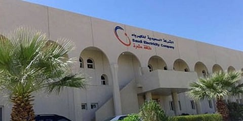 انقطاع تام للكهرباء في رفحاء.. ومصادر: حريق مفاتيح السبب!