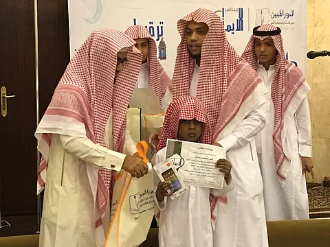 حلقات النور المبين تختم برنامجها