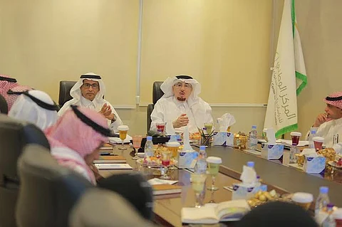 "الحقباني" يطلع على خطة تطوير المركز الوطني للدراسات الاجتماعية