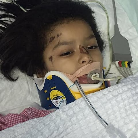 ذوو الطفلة "منار" يطالبون بنقلها إلى "فيصل التخصصي" في جدة