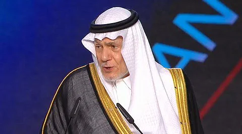 تركي الفيصل من باريس: الخميني حاول فرض وصايته على كل الدول الإسلامية