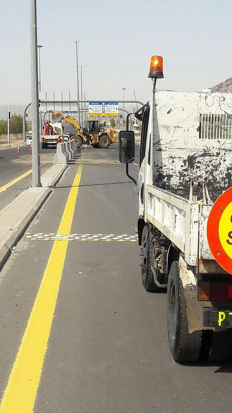 "مرور مكة" يغلق منفذ طريق 7 بدائري عرفة احترازياً