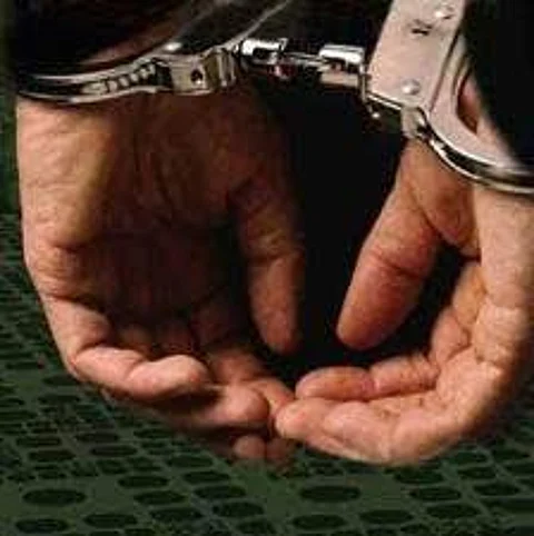 البحث الجنائي ببيشة يطيح بشابين اعتديا على مقيمين بغرض السرقة