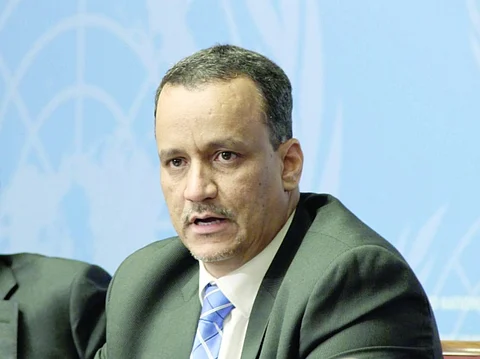 الانقلابيون الحوثيون.. محادثات الكويت إما الانصياع للسلام أو مواجهة الخيار العسكري