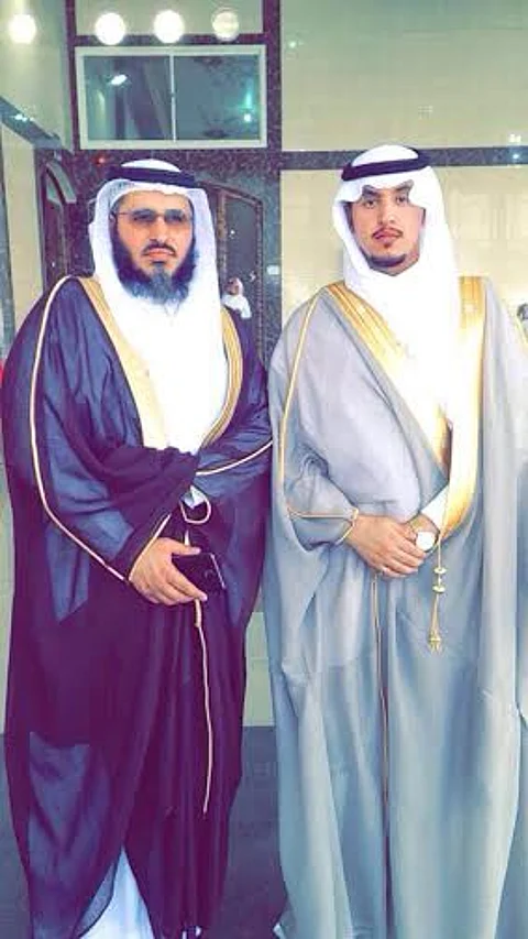 "آل عارم" يحتفل بزفافه بخميس مشيط