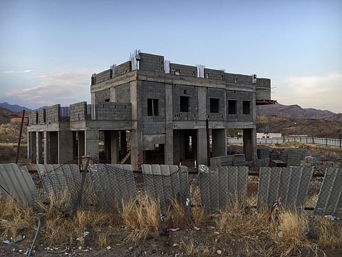 أهالي مركز "نعمان مكة" يطالبون بإنشاء مستشفى لرعايتهم