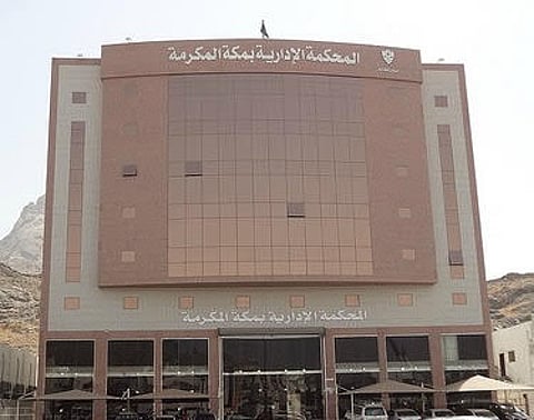 مريضٌ يتهم مستشفى حكوميًا بنقل دم له ملوث بالتهاب الكبد