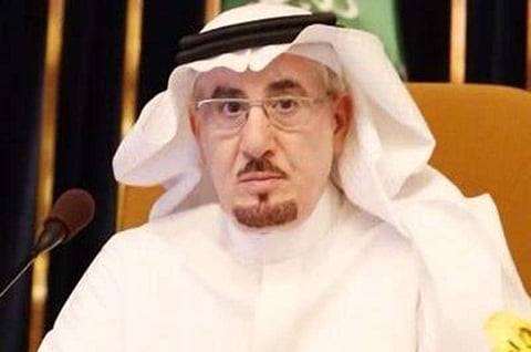 أمين مستودع "خيرية حائل" يثير جدلاً.. ووزير العمل يوجه بالتحقيق