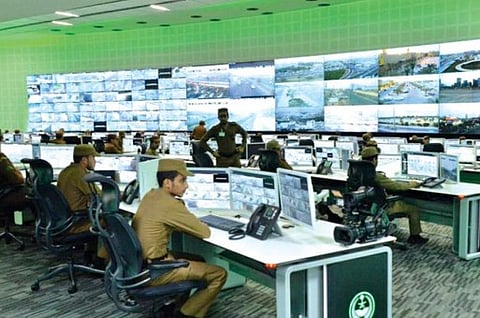 تحويل البلاغات الطارئة في جدة والطائف للرقم 911