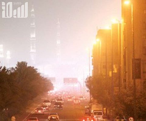 "الأرصاد": نشاط في الرياح السطحية يثير الأتربة والغبار على المدينة المنورة