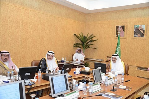 حائل.. "عبد العزيز بن سعد" يناقش مع وكيل النقل الطرق الجديدة وتعثر طريق المدينة