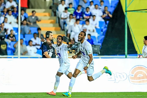 تصدَّر الدوري (مؤقتًا) .. الزعيم يُسقط سكري القصيم