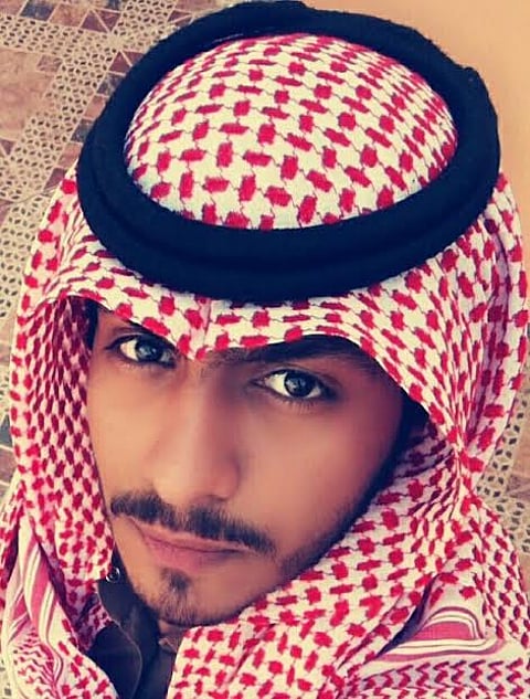 شاب بتيماء يزرع بجسد والده كليته ويُنهي معاناته مع الفشل الكلوي