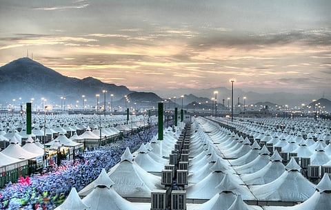 "الشريف": "تطبيق إلكتروني" لمتابعة تسيير حركة الحجاج إلى الجمرات