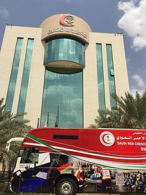 "الهلال الأحمر" يدشن قافلة توعوية لتعزيز التعاون المجتمعي بموسم الحج