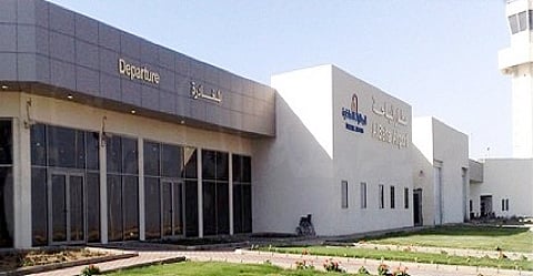 الطيران المدني: الطائرة السودانية المتعطلة هبطت اضطرارياً في مطار الباحة
