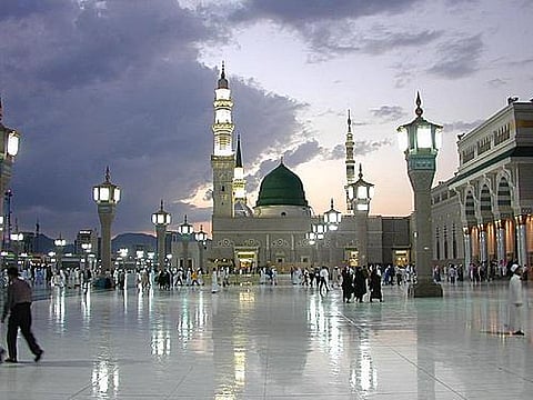 الأرصاد: سحب رعدية ممطرة على المدينة المنورة وتدني الرؤية الأفقية